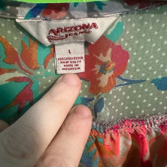 Arizona Large Floral Top - Picture 4 of 4